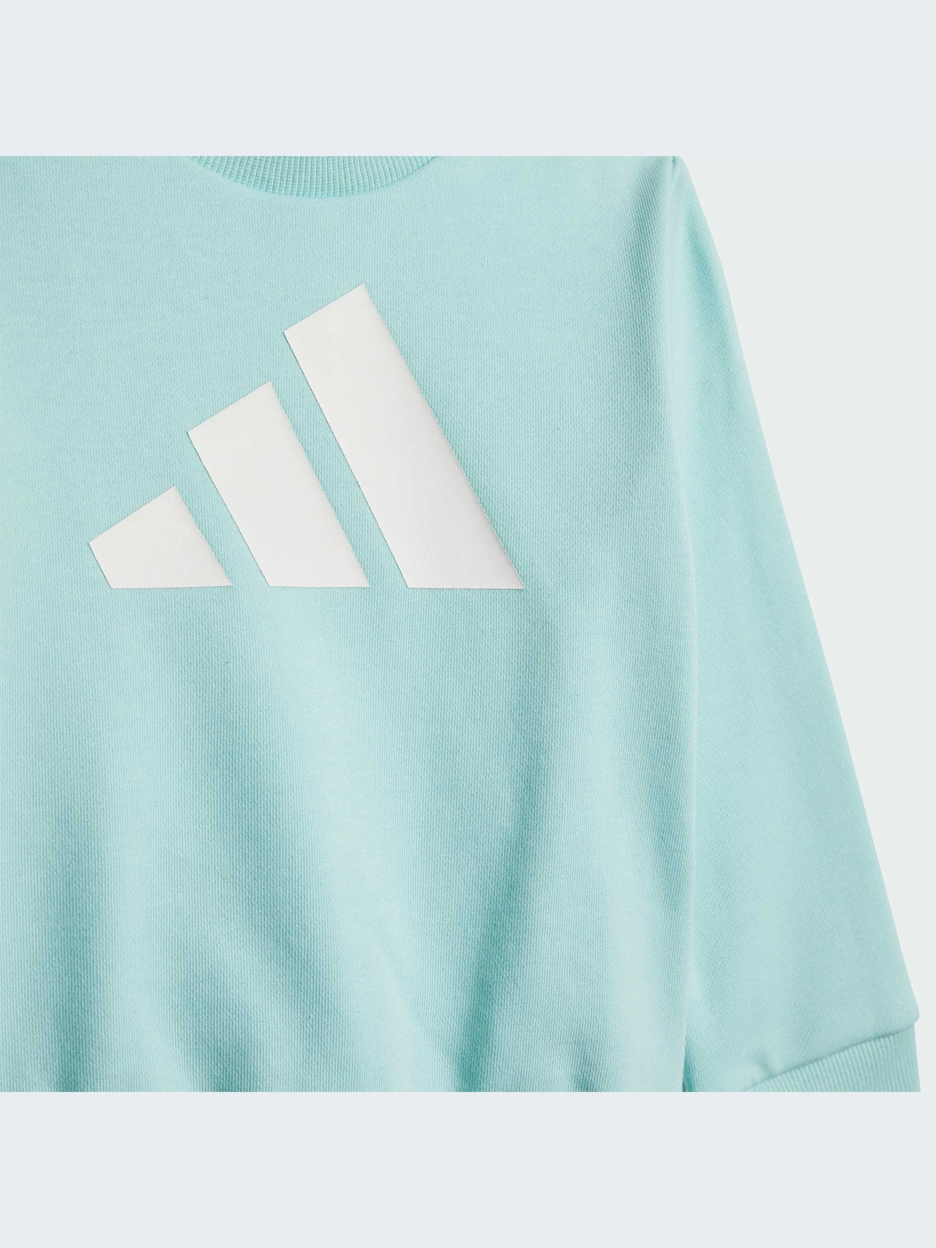 Костюмы Adidas модель JC9650-KZ Костюмы Adidas модель JC9650-KZ Фото