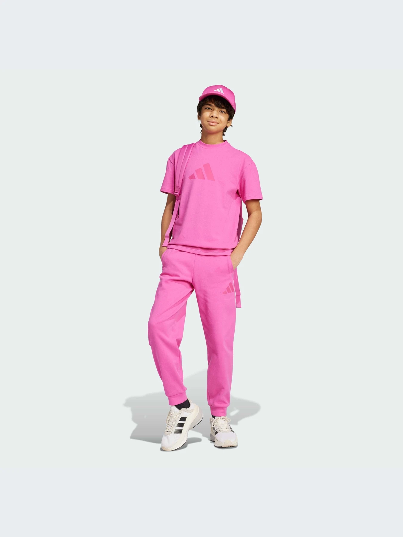 Спортивная одежда Adidas модель JD1774-KZ Спортивная одежда Adidas модель JD1774-KZ Фото