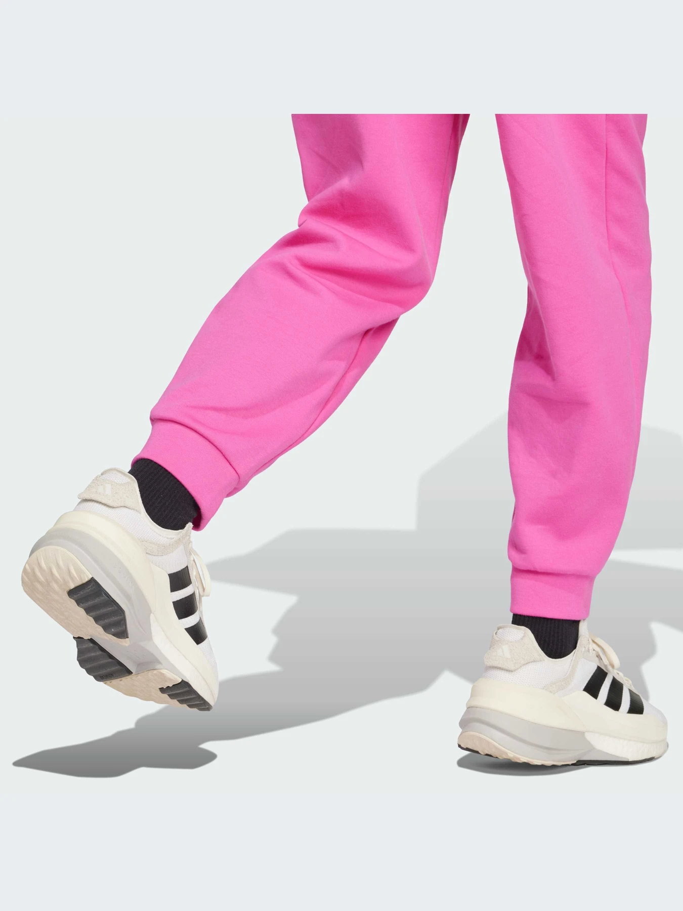 Спортивная одежда Adidas модель JD1774-KZ Спортивная одежда Adidas модель JD1774-KZ Фото