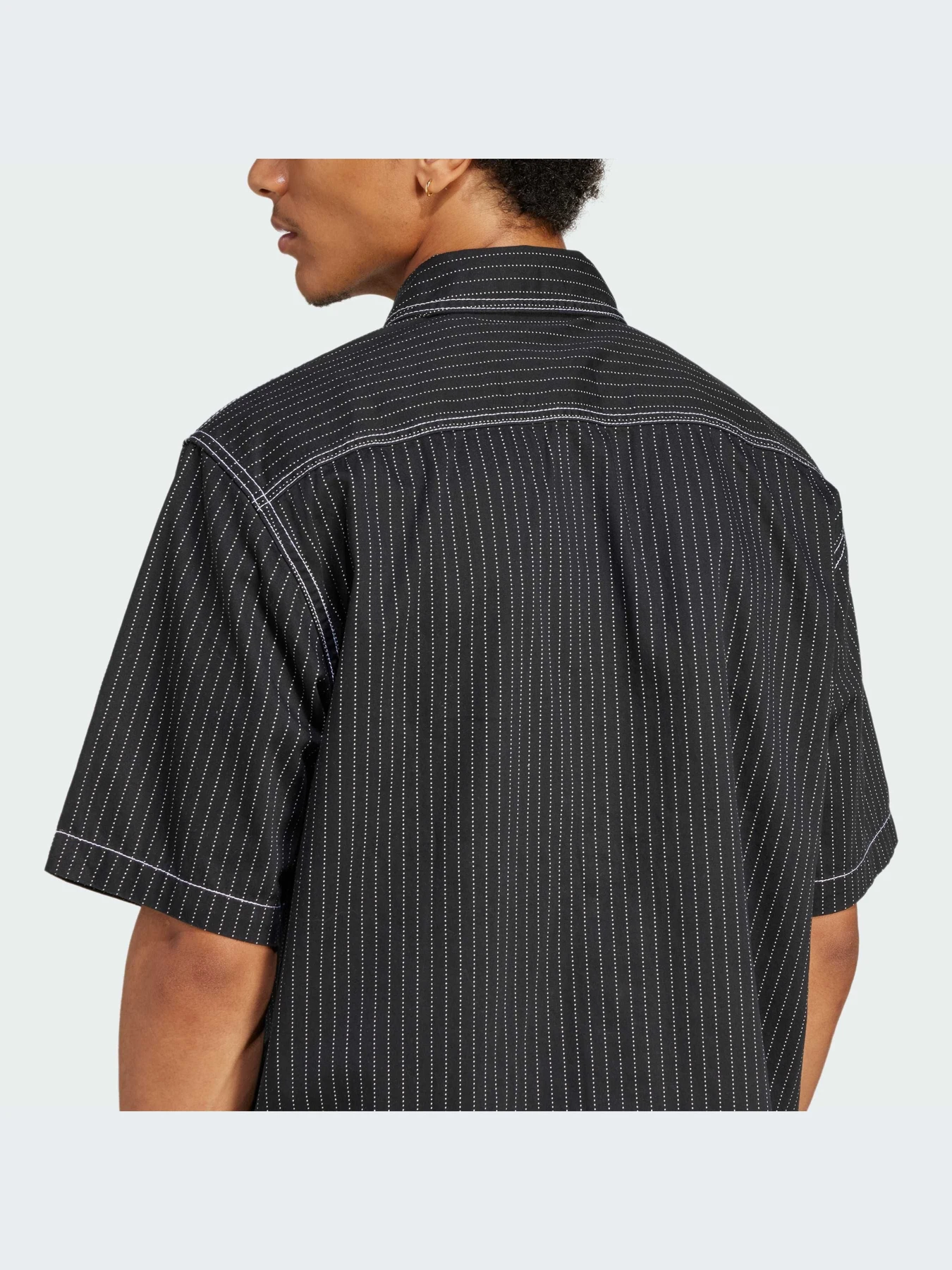 Футболки и поло Adidas Graphics модель JP4481-KZ Футболки и поло Adidas Graphics модель JP4481-KZ Фото