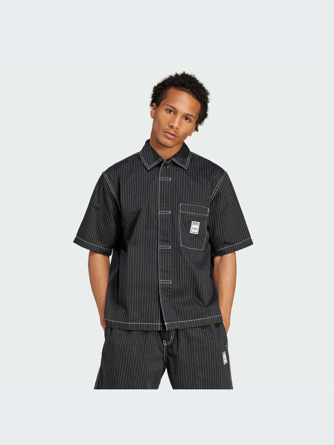 Футболки и поло Adidas Graphics модель JP4481-KZ Футболки и поло Adidas Graphics модель JP4481-KZ Фото