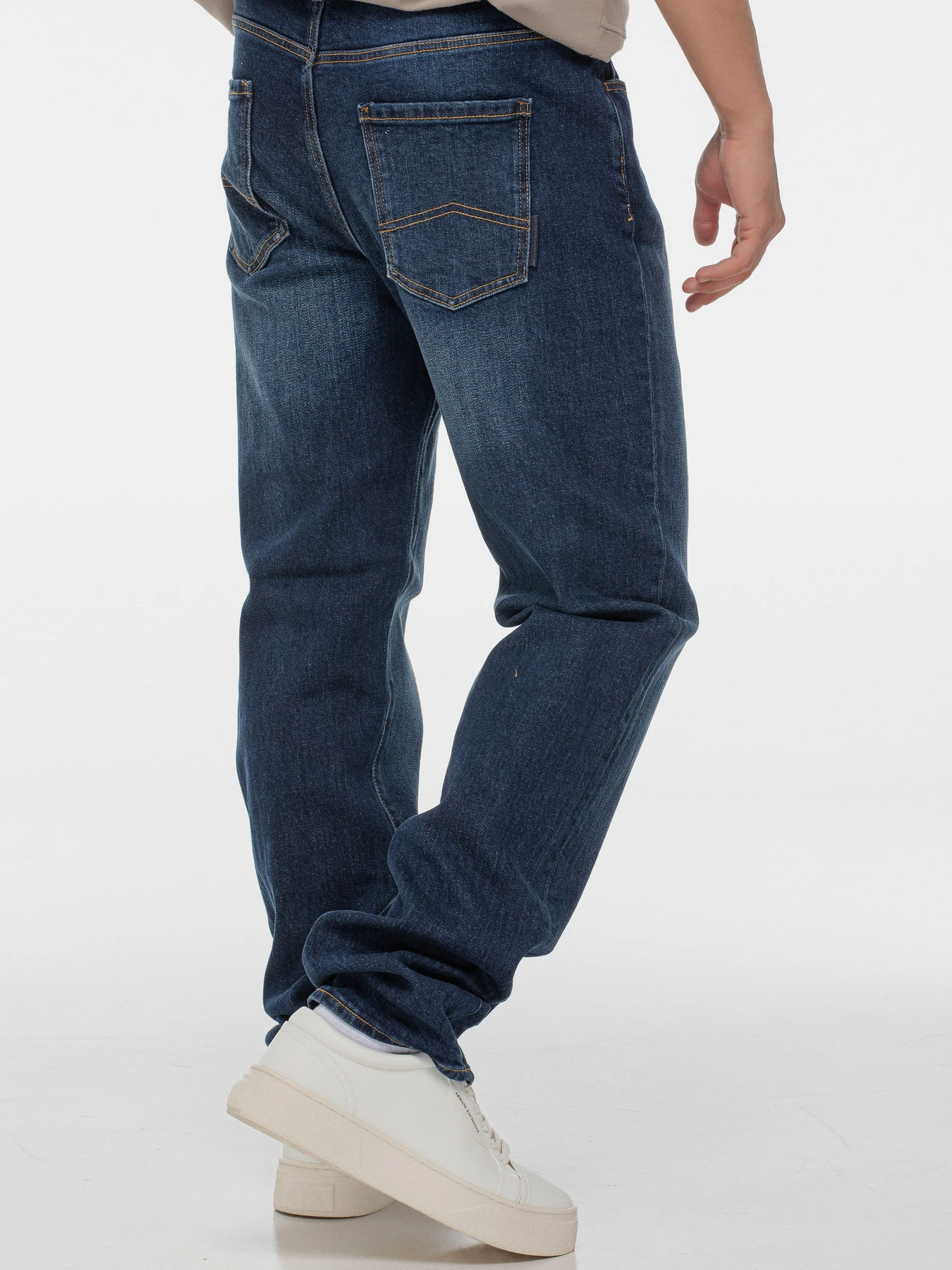 Джинсы Armani Exchange модель XM000069-AF14265-MB001 Джинсы Armani Exchange модель XM000069-AF14265-MB001 Фото
