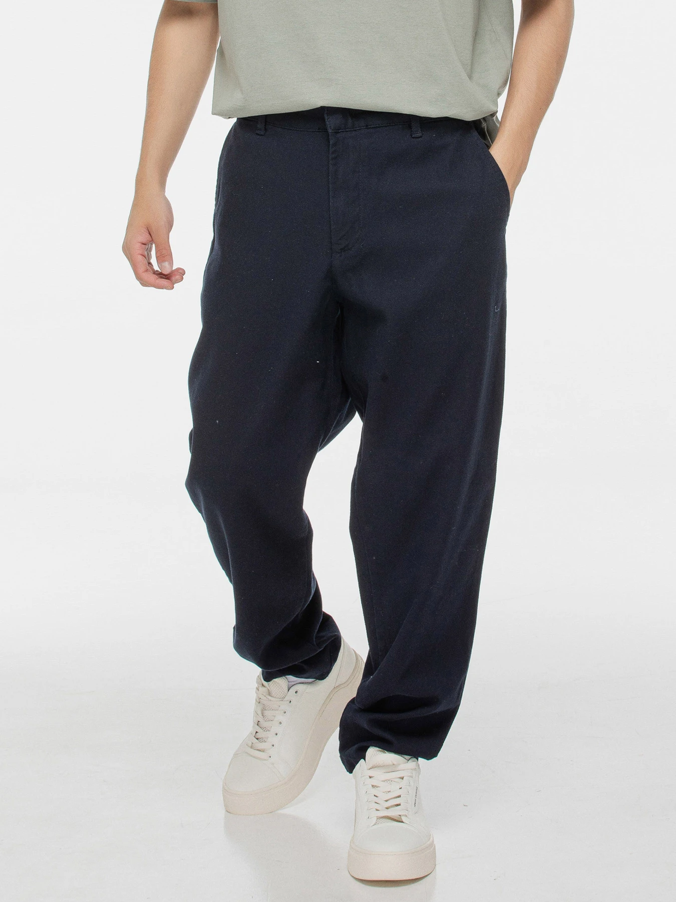 Брюки Armani Exchange модель XM000421-AF13179-UB101 Брюки Armani Exchange модель XM000421-AF13179-UB101 Фото