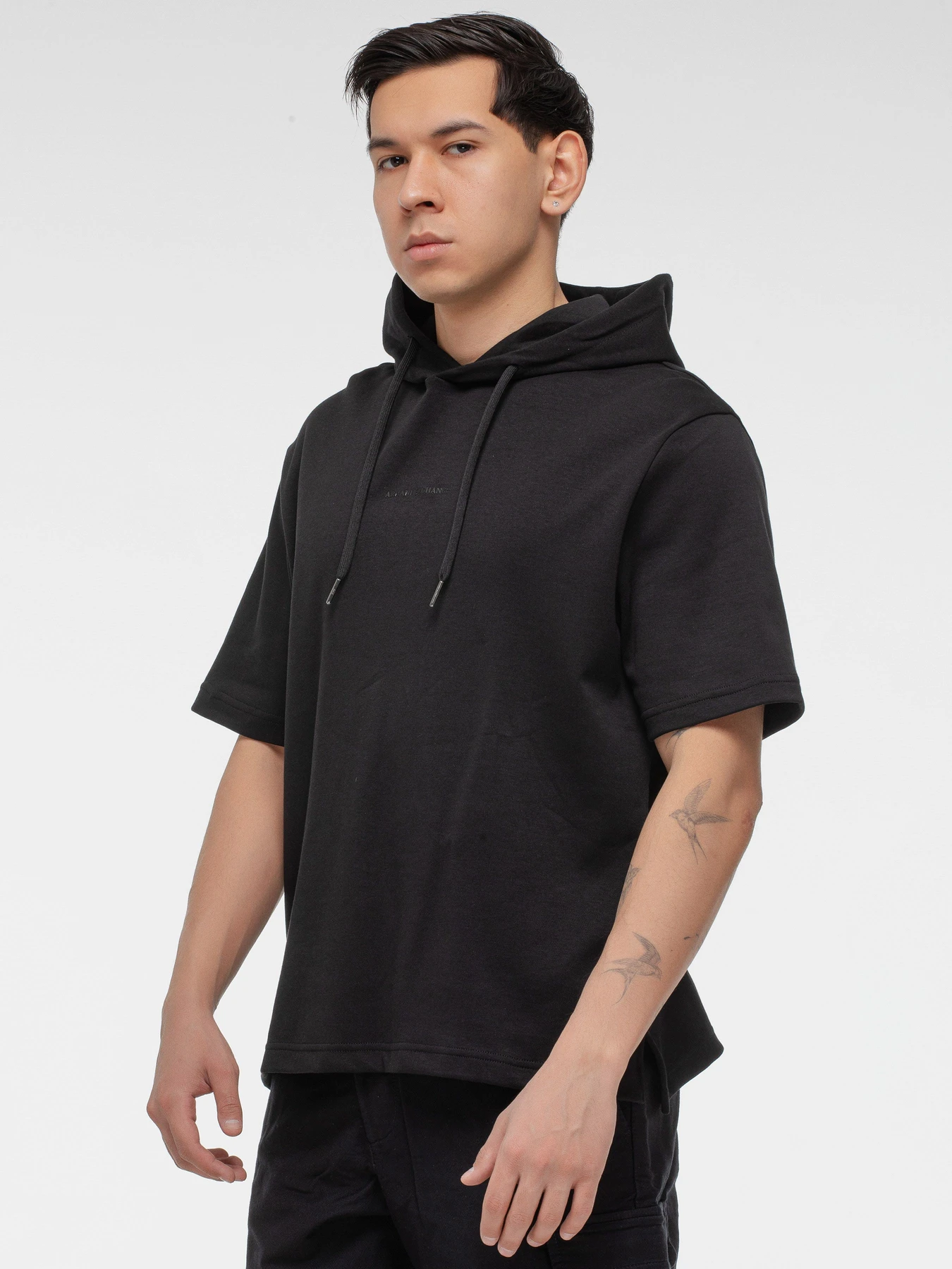 Худи и свитшоты Armani Exchange модель XM000495-AF10365-UC001 Худи и свитшоты Armani Exchange модель XM000495-AF10365-UC001 Фото