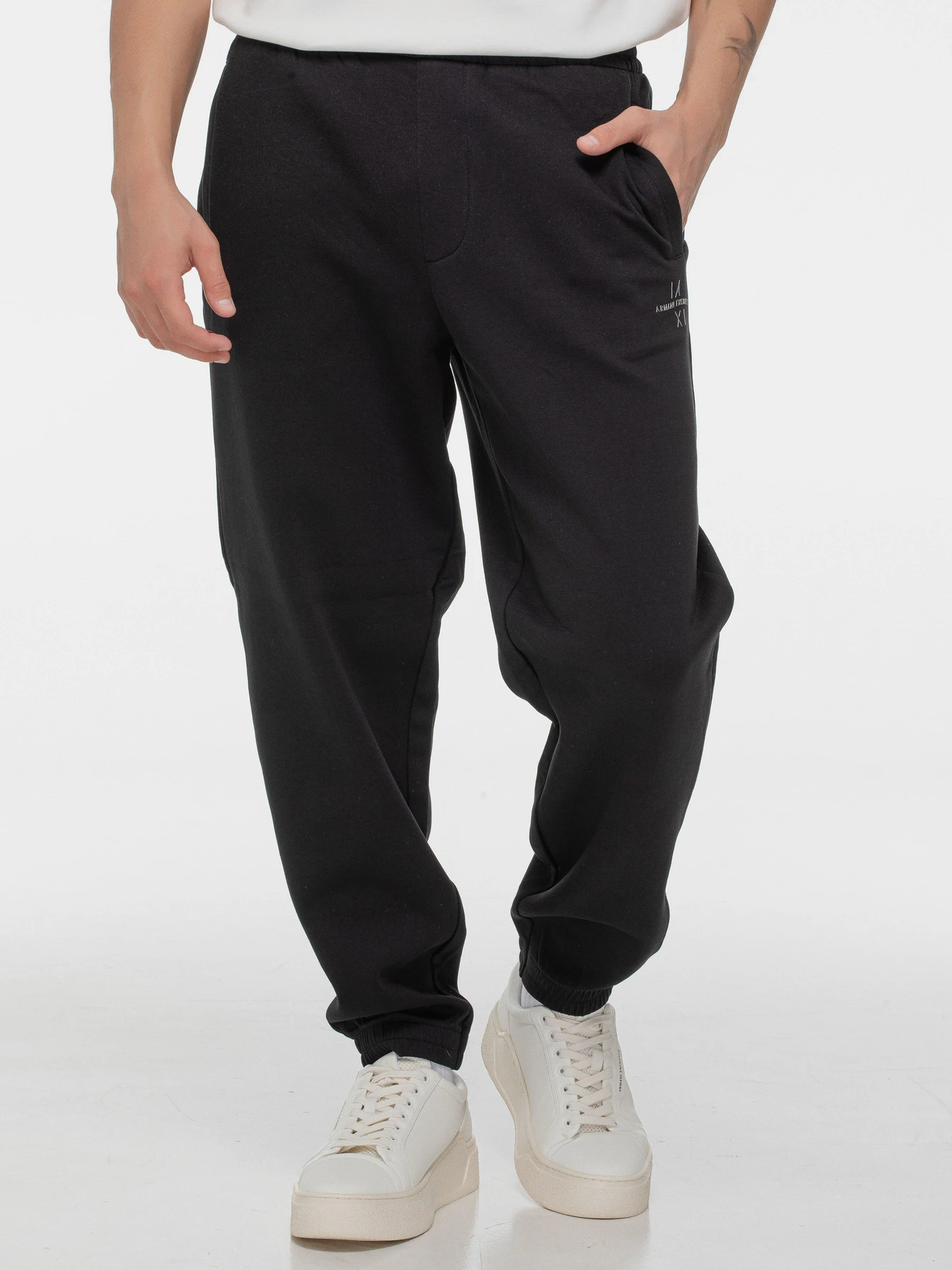 Брюки Armani Exchange модель XM000516-AF13047-MC105 Брюки Armani Exchange модель XM000516-AF13047-MC105 Фото