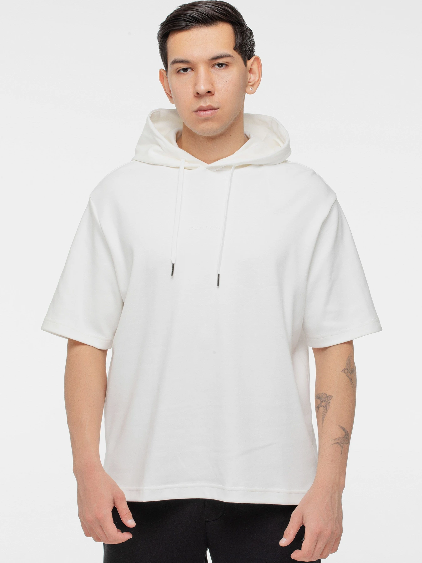 Худи и свитшоты Armani Exchange модель XM000495-AF10365-U0009 Худи и свитшоты Armani Exchange модель XM000495-AF10365-U0009 Фото