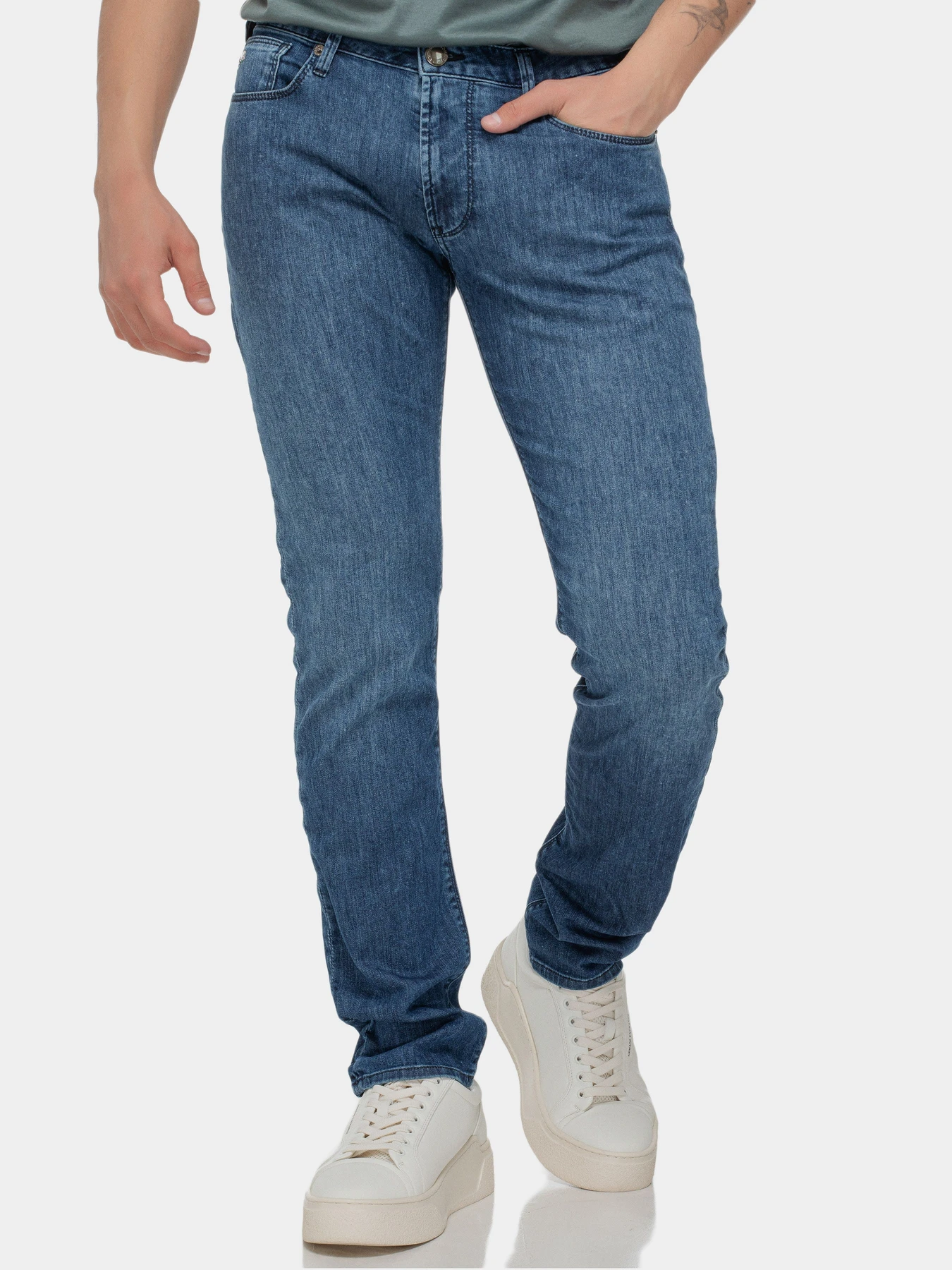 Джинсы Emporio Armani модель EM000121-AF14118-MB003 Джинсы Emporio Armani модель EM000121-AF14118-MB003 Фото