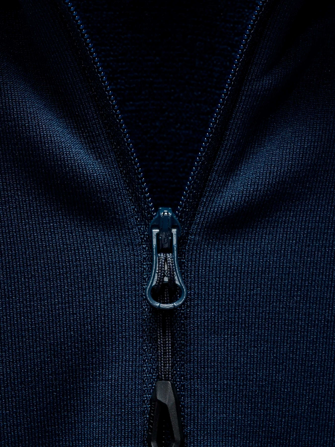 Куртки и дубленки Mammut модель 1014-04270-5118 Куртки и дубленки Mammut модель 1014-04270-5118 Фото