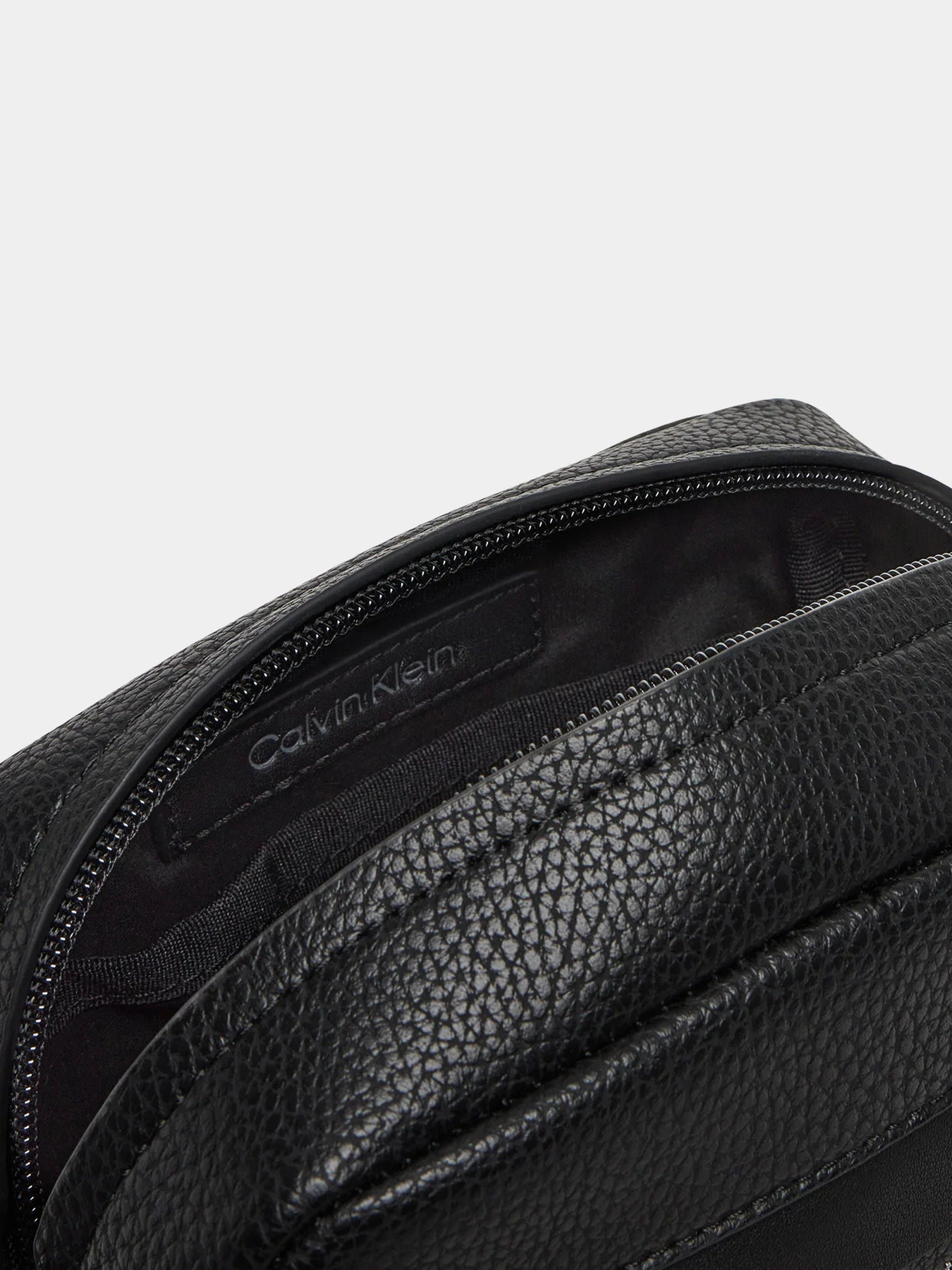 Сумки Calvin Klein модель K50K512882-BEH Фото