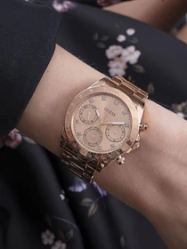 Часы GUESS модель GW0314L3 Фото