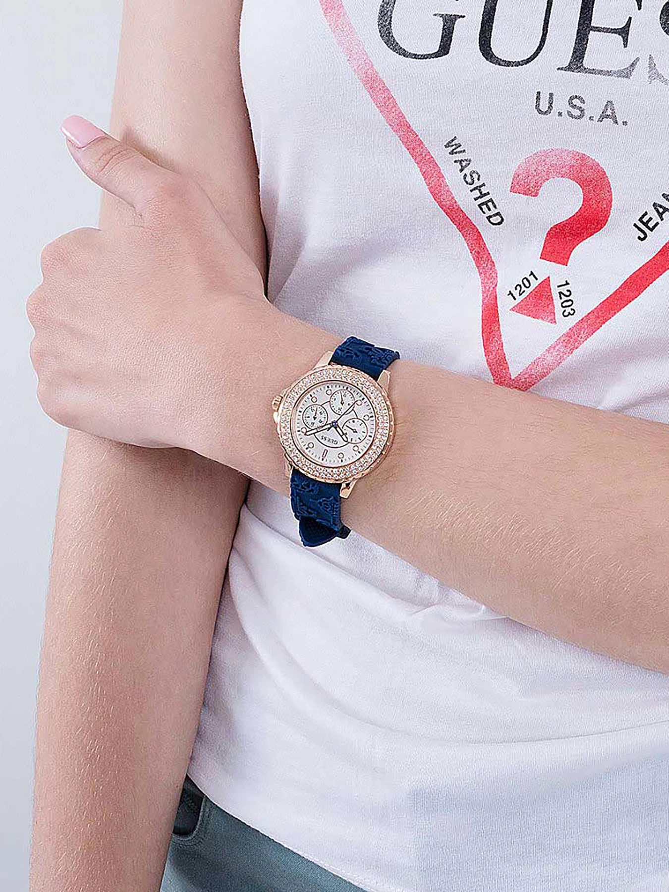Часы GUESS модель GW0411L2 Часы GUESS модель GW0411L2 Фото