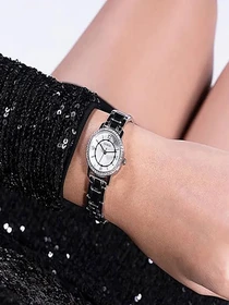 Часы GUESS модель GW0468L1 Фото