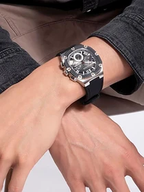 Часы GUESS модель GW0571G1 Фото