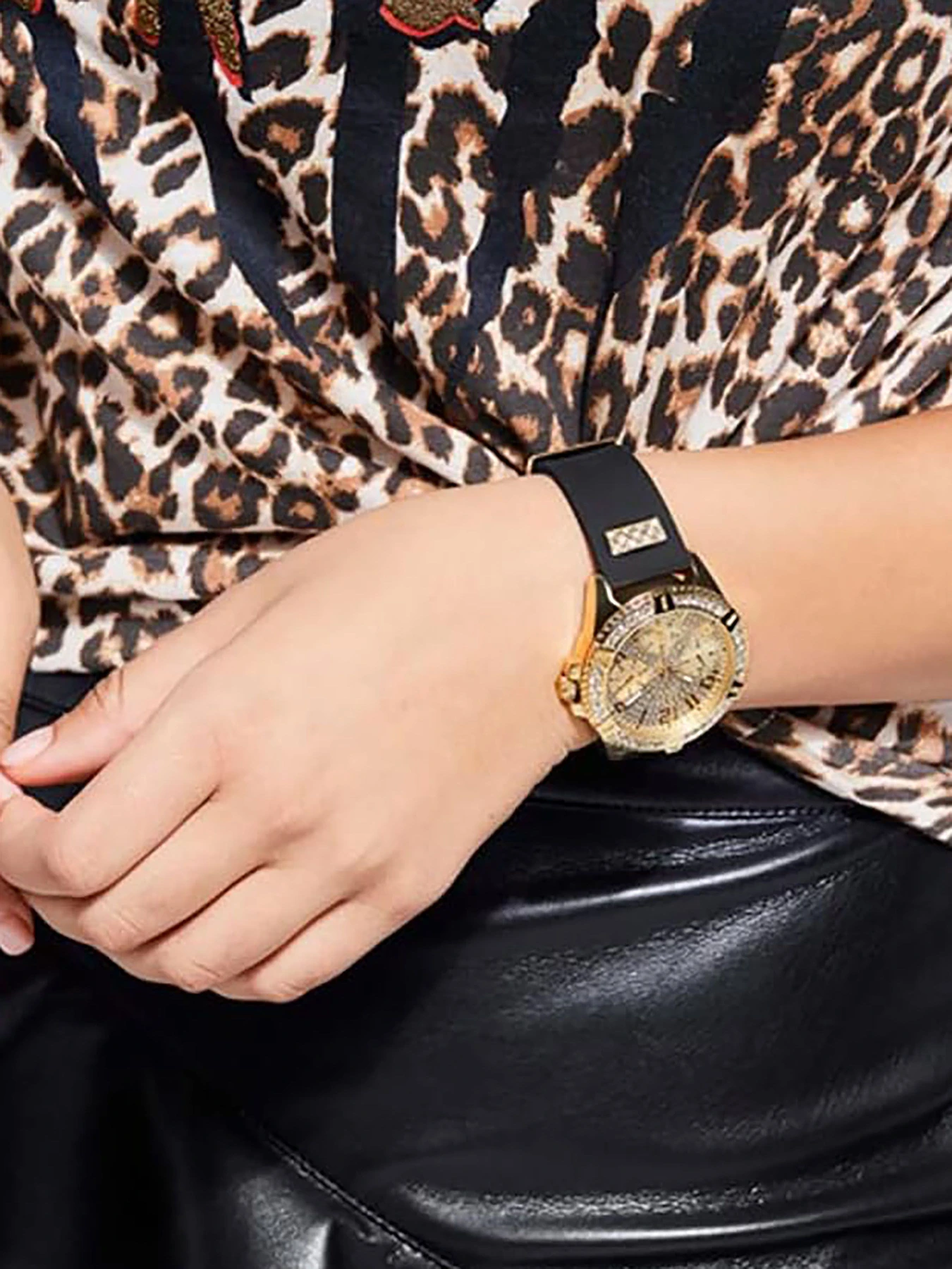 Часы GUESS модель W1160L1 Часы GUESS модель W1160L1 Фото