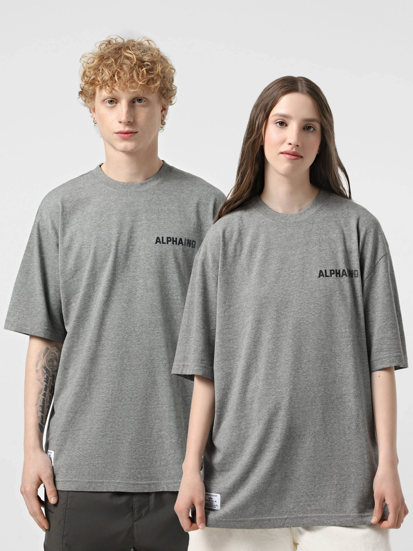 Футболки и поло Alpha Industries модель MTU55004C1_063 Футболки и поло Alpha Industries модель MTU55004C1_063 Фото