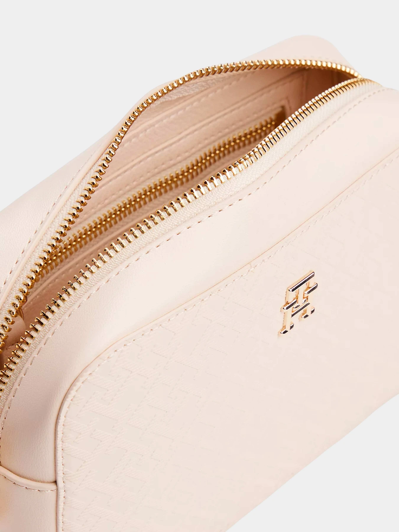 Сумки Tommy Hilfiger модель AW0AW17221-AA8 Сумки Tommy Hilfiger модель AW0AW17221-AA8 Фото