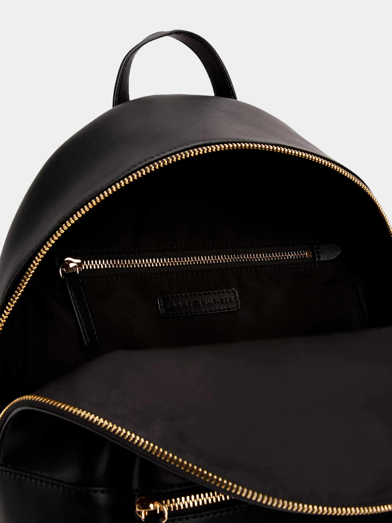 Рюкзаки Tommy Hilfiger модель AW0AW17163-BDS Рюкзаки Tommy Hilfiger модель AW0AW17163-BDS Фото