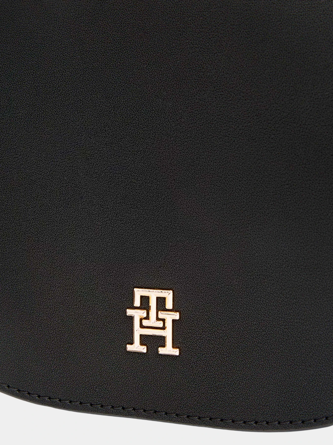 Сумки Tommy Hilfiger модель AW0AW17184-BDS Сумки Tommy Hilfiger модель AW0AW17184-BDS Фото