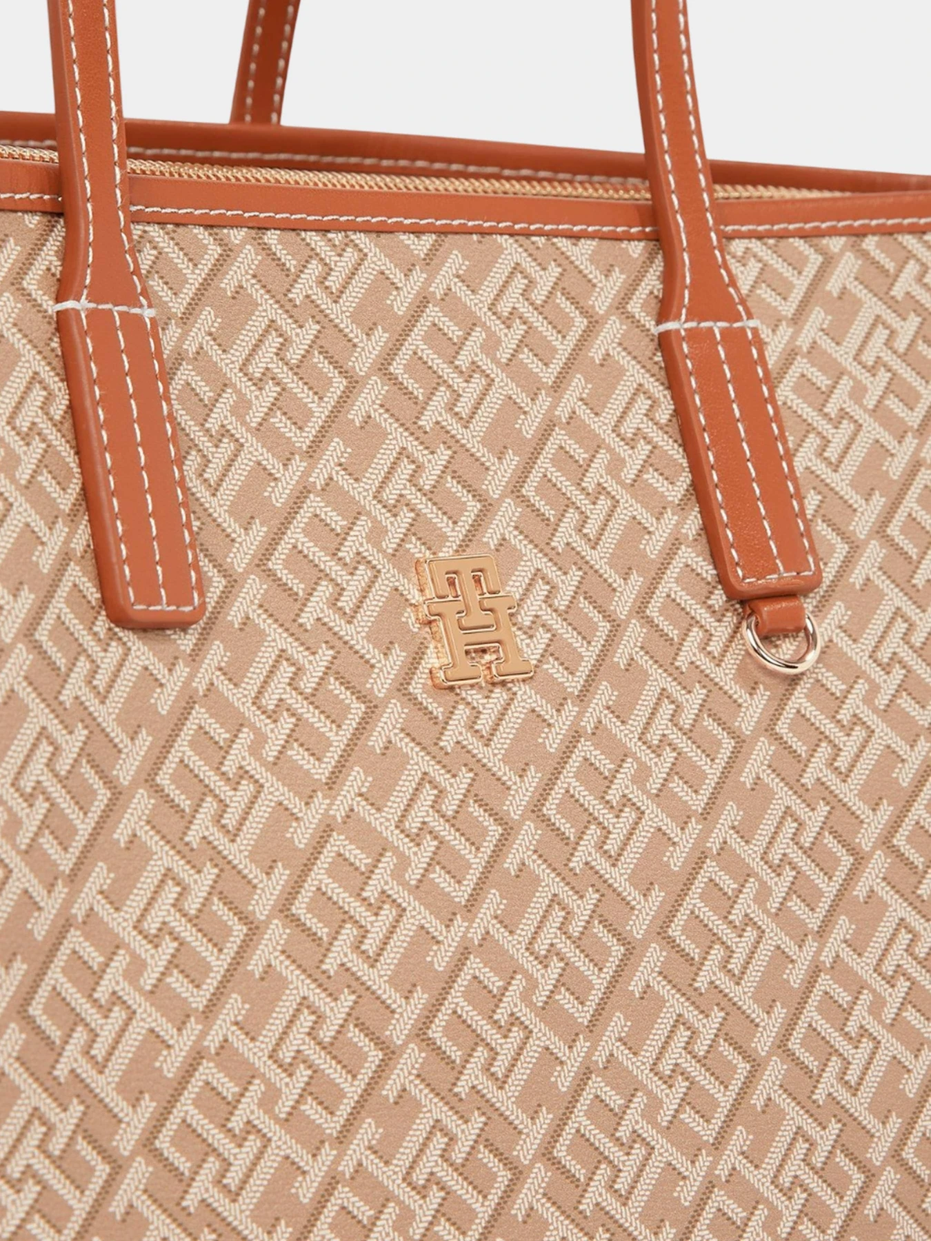 Сумки Tommy Hilfiger модель AW0AW17416-RBT Фото