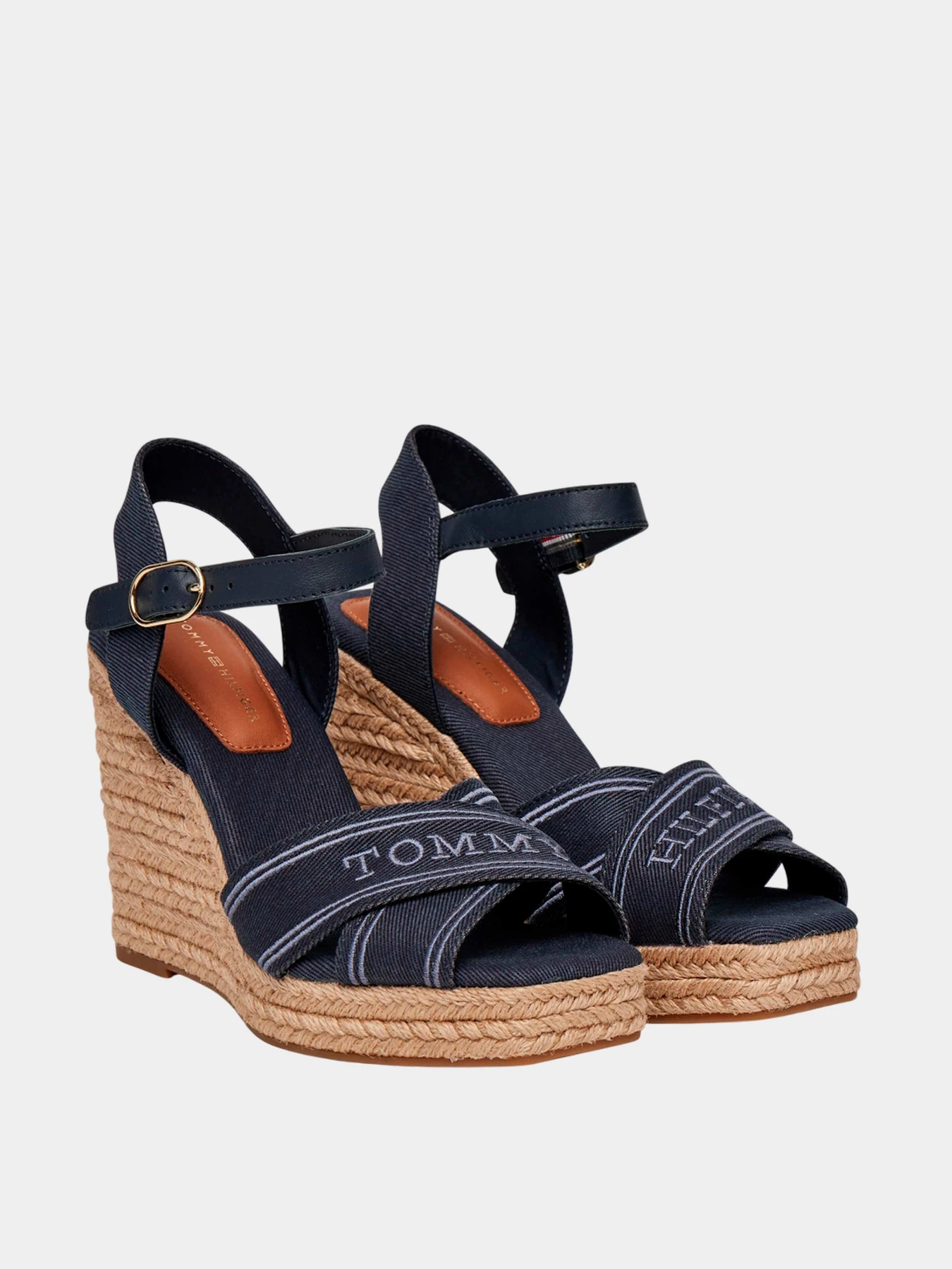 Босоножки Tommy Hilfiger модель FW0FW08668-DW6 Босоножки Tommy Hilfiger модель FW0FW08668-DW6 Фото