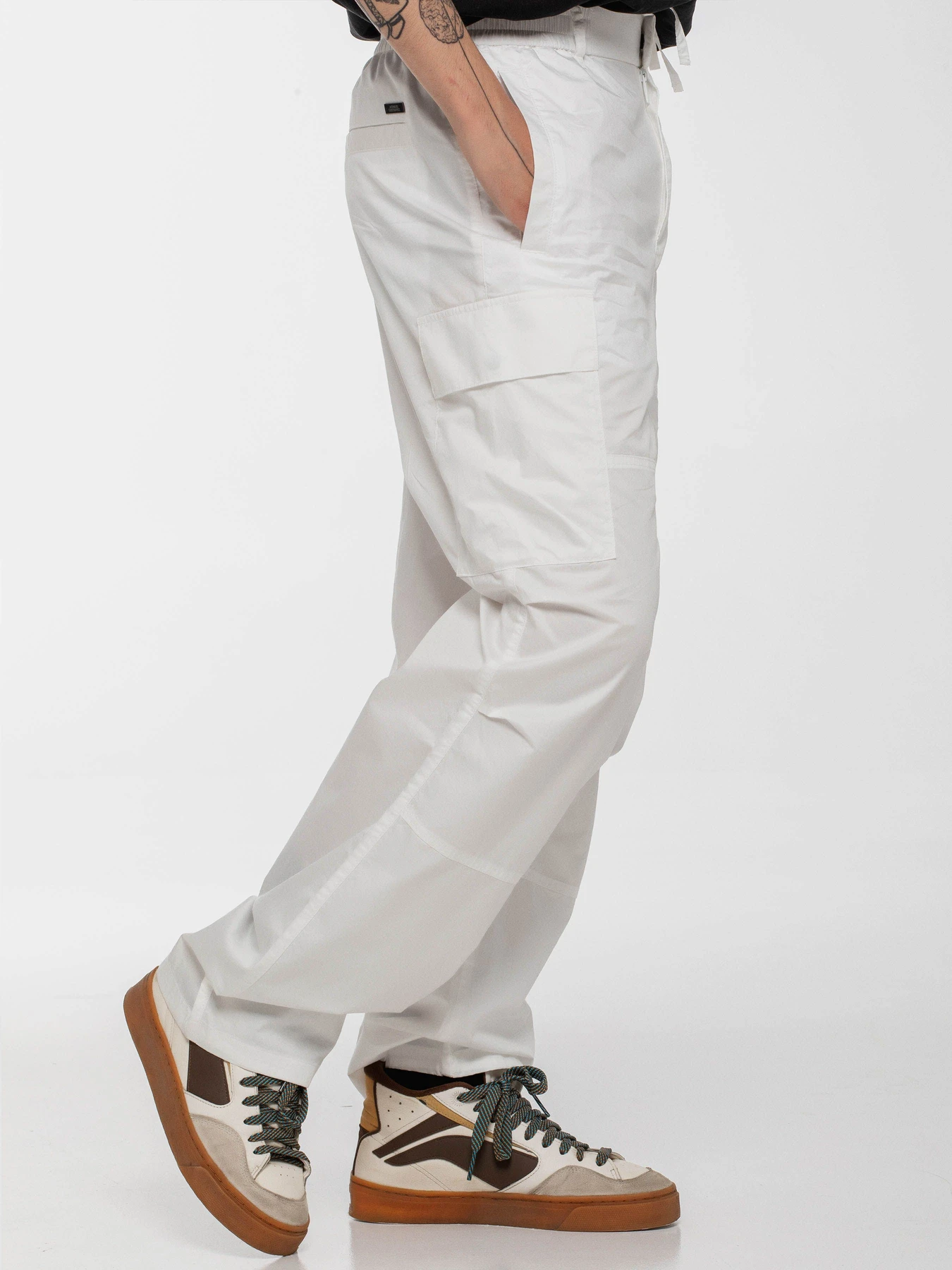 Брюки Armani Exchange модель XM000200-AF11882-U0009 Брюки Armani Exchange модель XM000200-AF11882-U0009 Фото