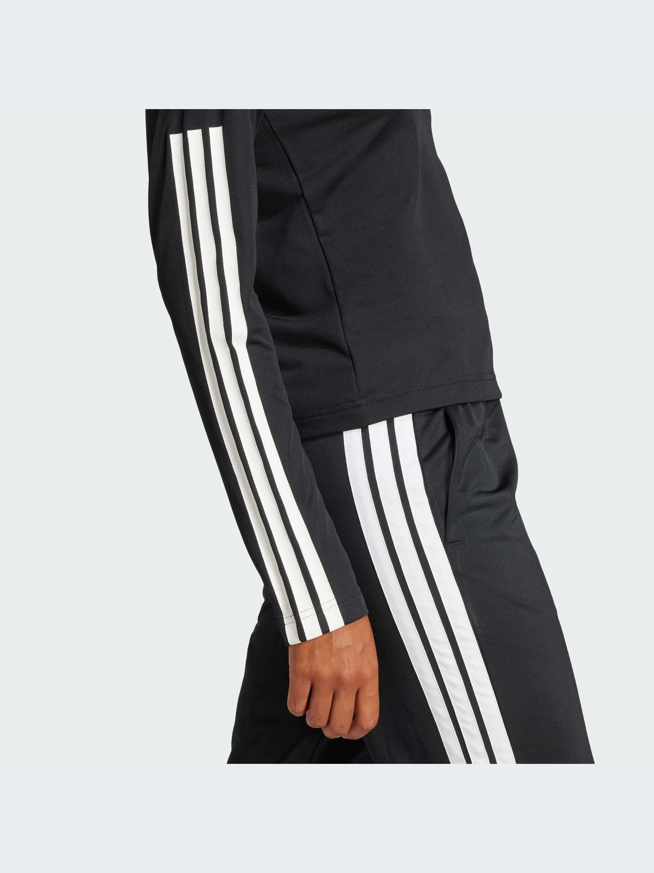 Худи и свитшоты Adidas модель JG4085-KZ Худи и свитшоты Adidas модель JG4085-KZ Фото