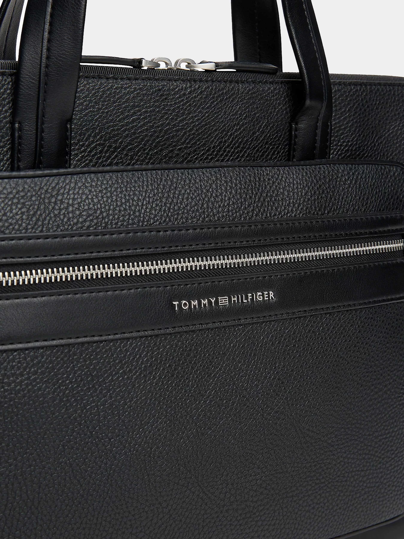 Сумки Tommy Hilfiger модель AM0AM13203-BDS Сумки Tommy Hilfiger модель AM0AM13203-BDS Фото