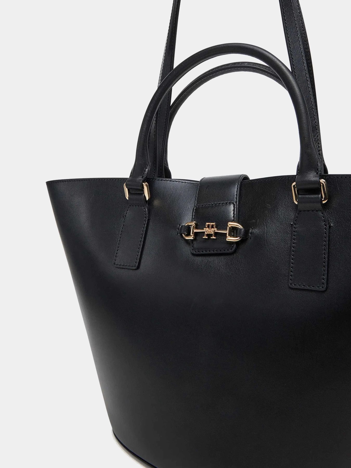 Сумки Tommy Hilfiger модель AW0AW17209-BDS Фото