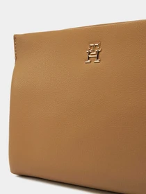 Сумки Tommy Hilfiger модель AW0AW17225-RBC Фото