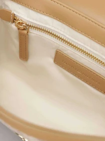 Сумки Tommy Hilfiger модель AW0AW17608-0I1 Фото