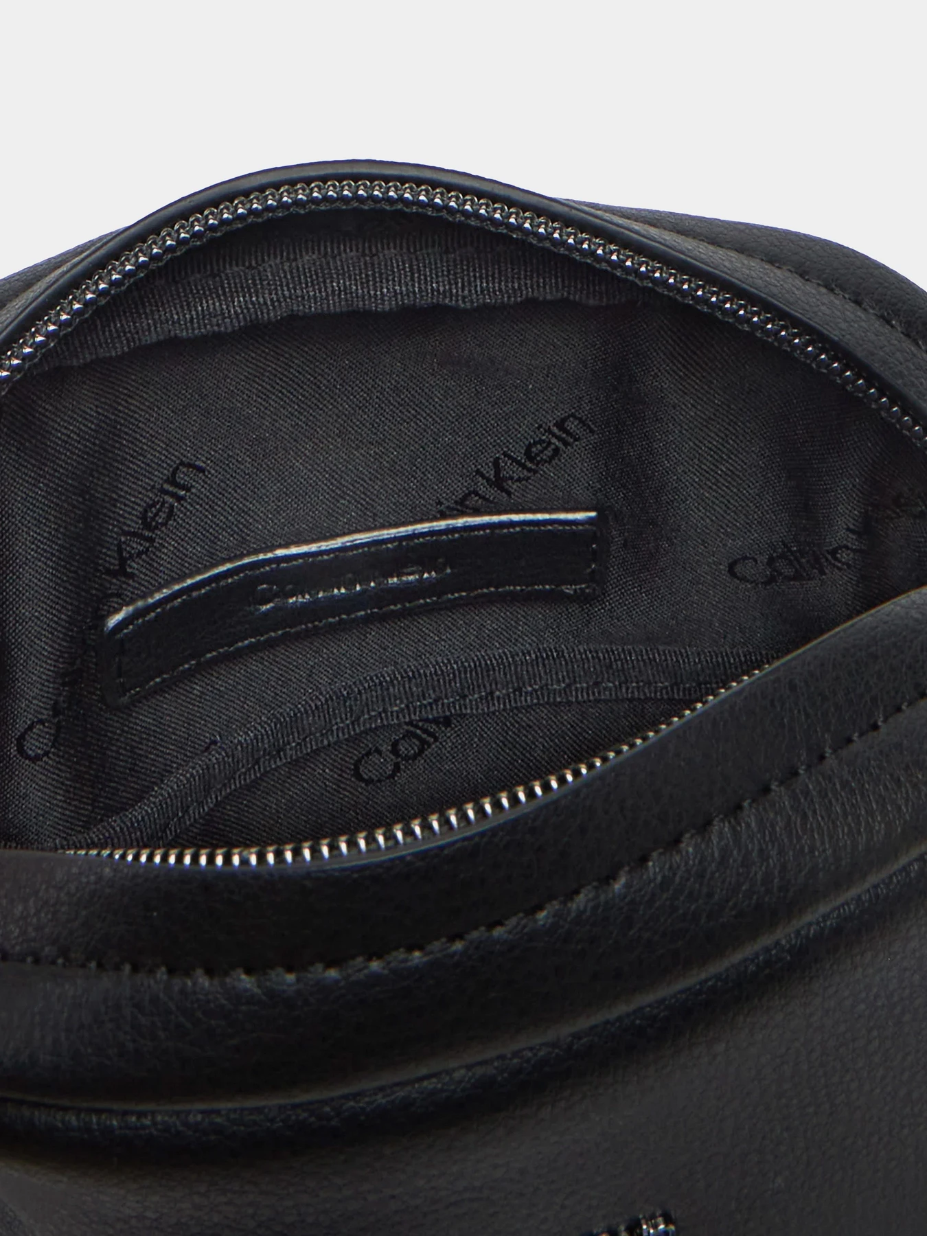 Сумки Calvin Klein модель K50K512969-BEH Фото