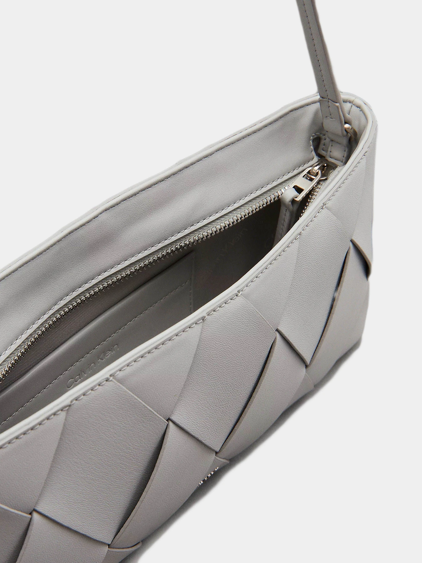 Сумки Calvin Klein модель K60K612992-PDE Сумки Calvin Klein модель K60K612992-PDE Фото