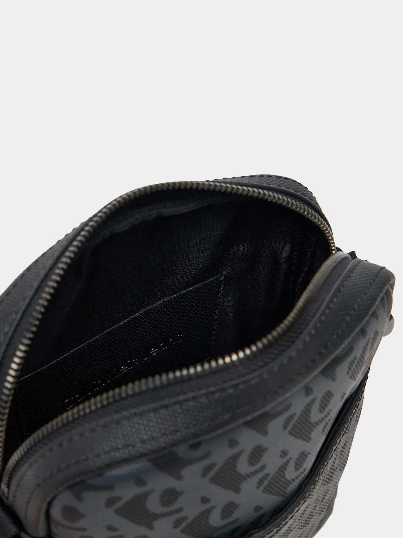 Сумки Calvin Klein модель LV04G3115G-UB1 Фото
