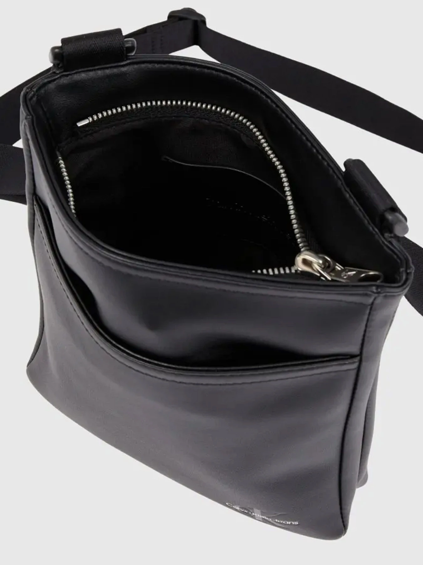 Сумки Calvin Klein модель LV04G3107G-UB1 Сумки Calvin Klein модель LV04G3107G-UB1 Фото