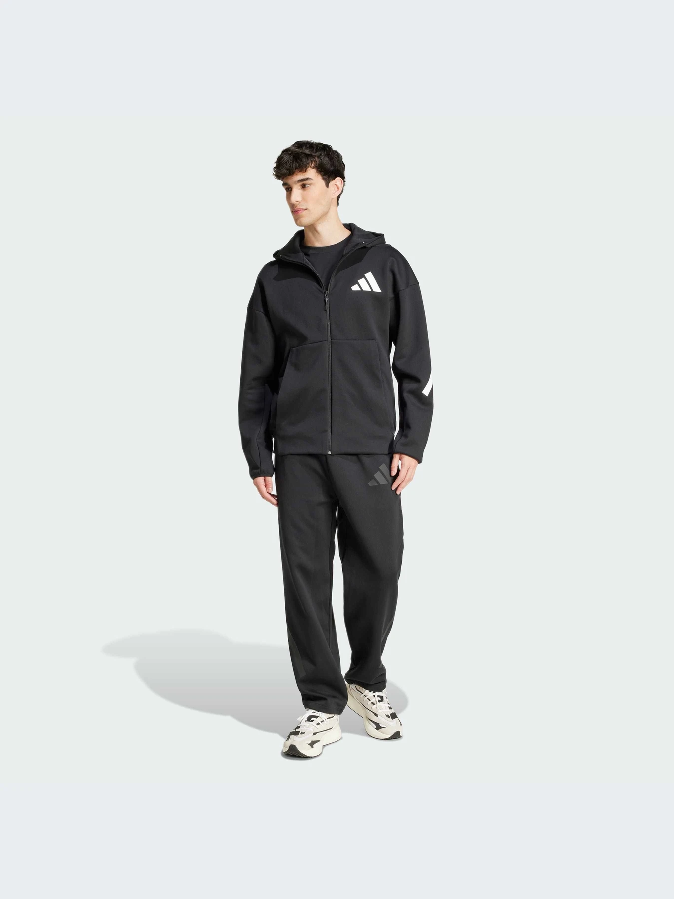 Брюки Adidas ZNE модель JC5478-KZ Брюки Adidas ZNE модель JC5478-KZ Фото