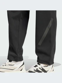 Брюки Adidas ZNE модель JC5478-KZ Фото