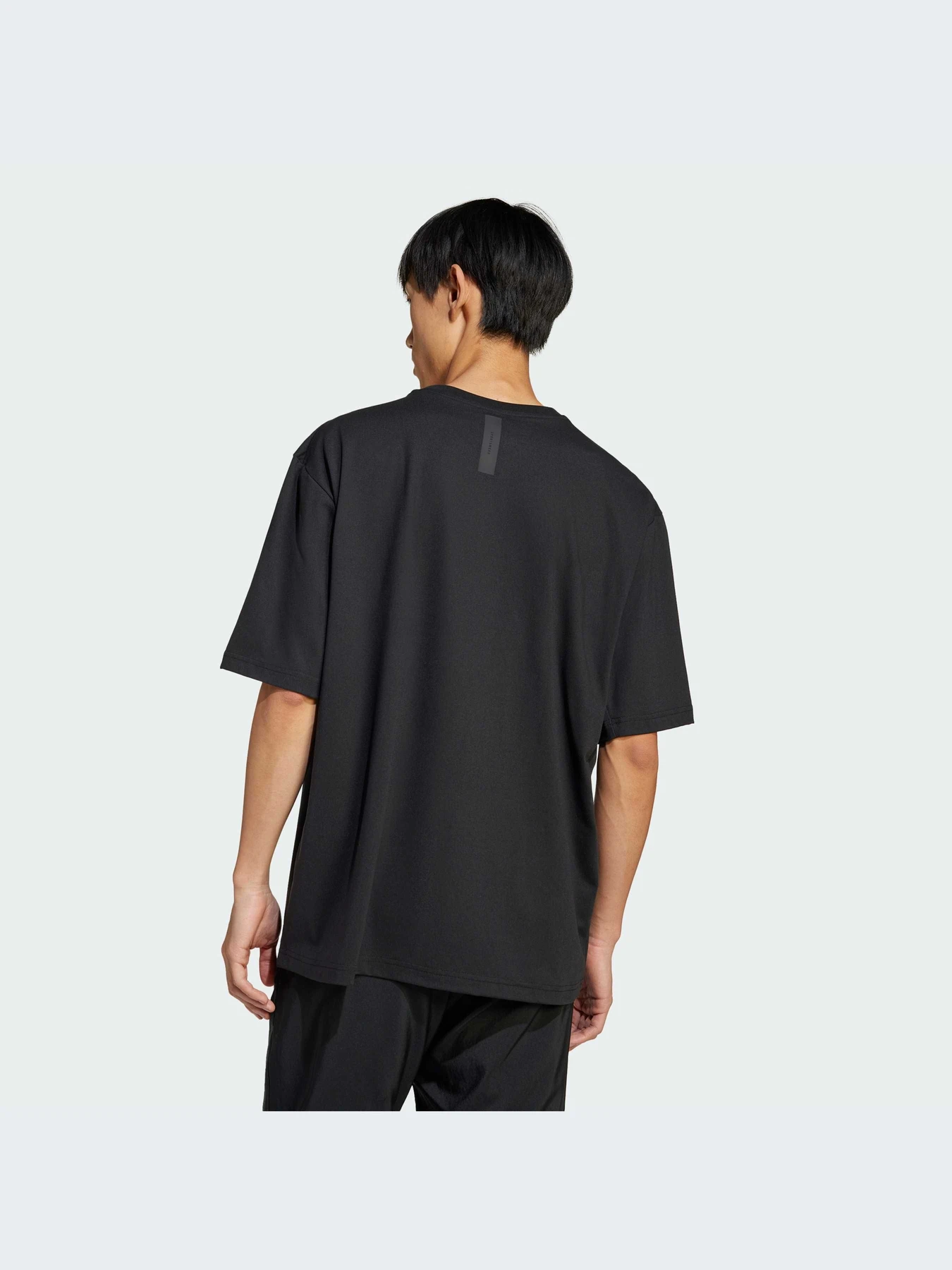 Футболки и поло Adidas ZNE модель JJ1151-KZ Футболки и поло Adidas ZNE модель JJ1151-KZ Фото