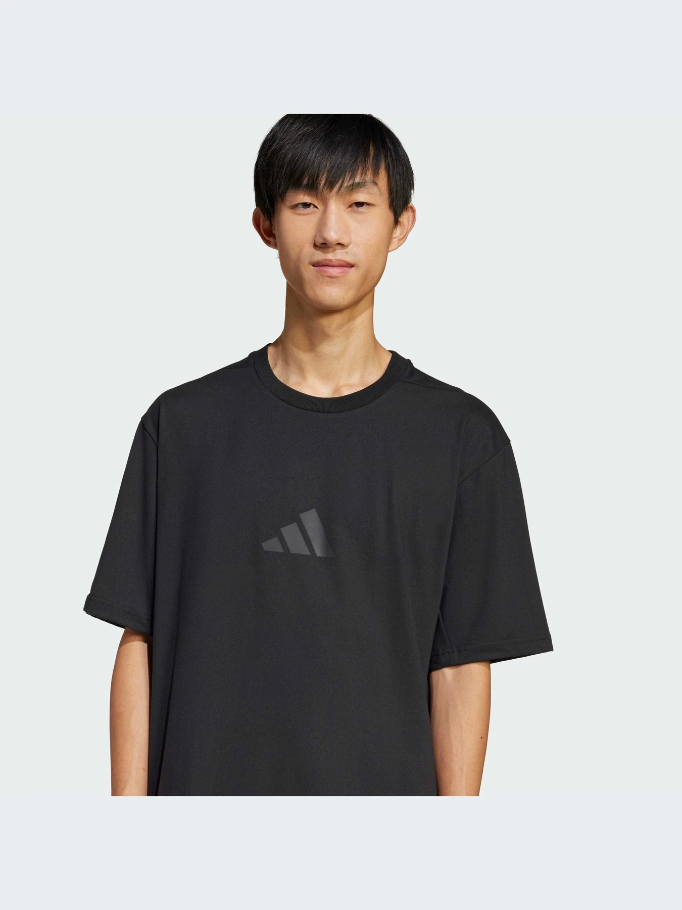 Футболки и поло Adidas ZNE модель JJ1151-KZ Футболки и поло Adidas ZNE модель JJ1151-KZ Фото