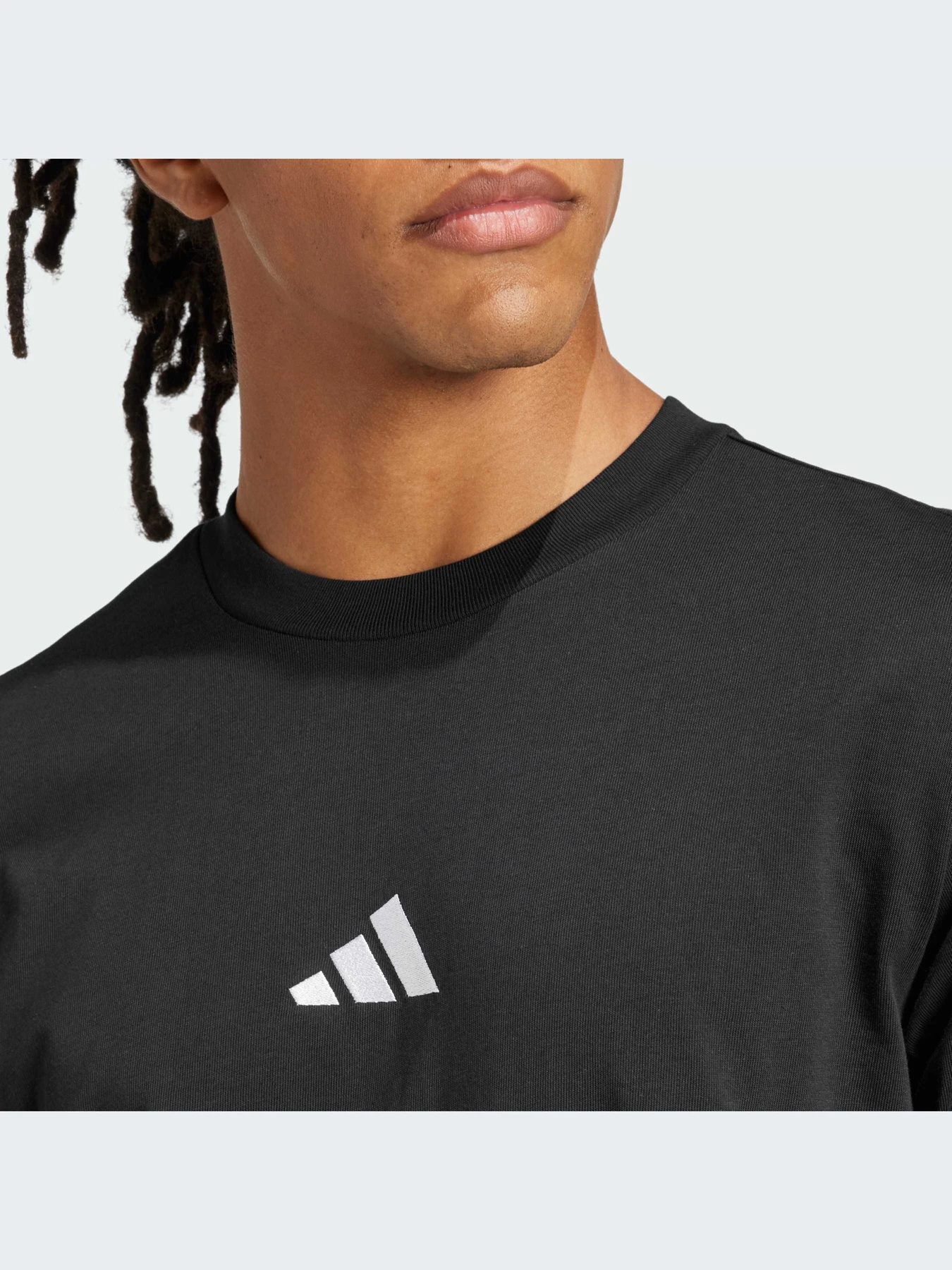 Футболки и поло Adidas модель JE9024-KZ Футболки и поло Adidas модель JE9024-KZ Фото