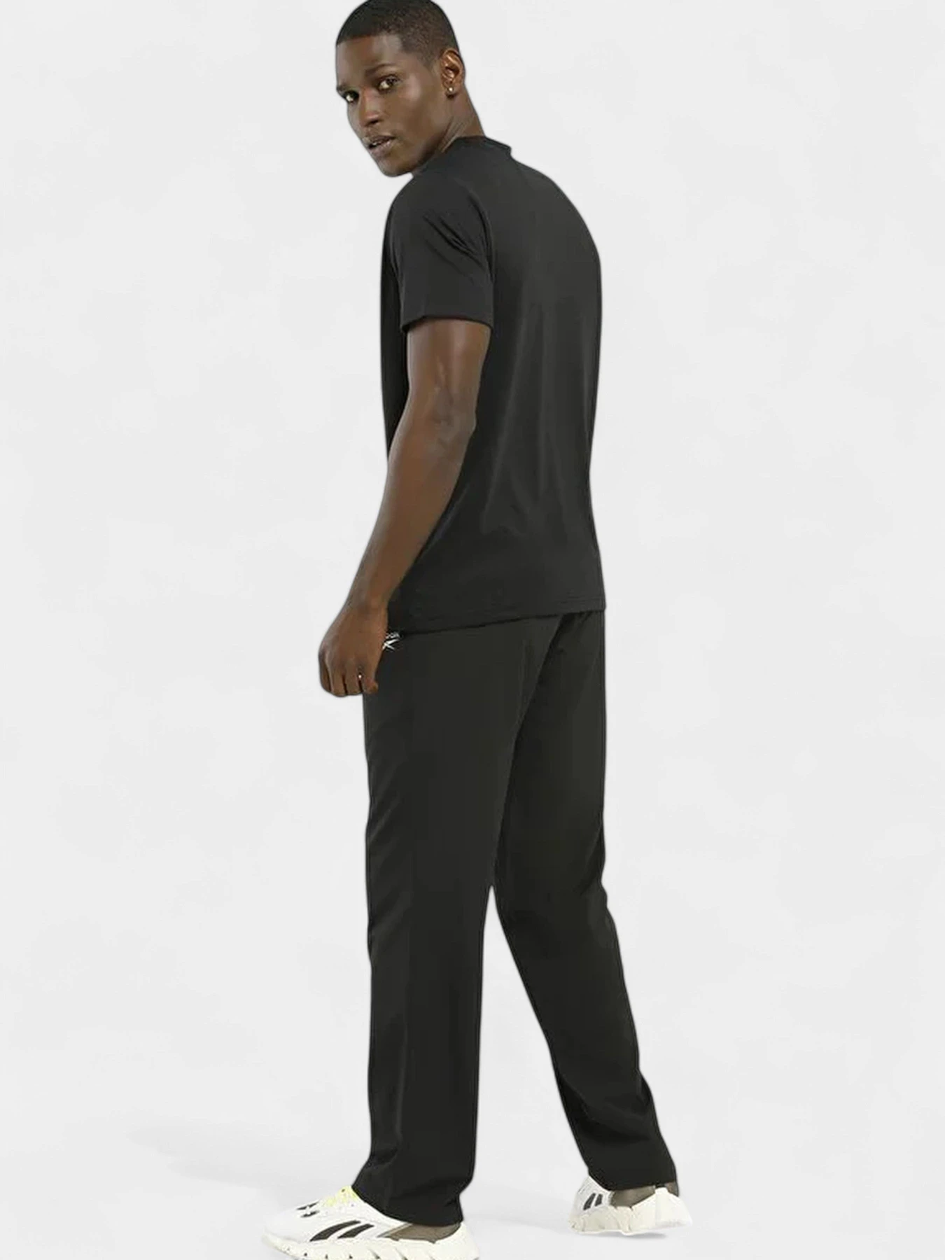 Брюки Reebok модель 100547725 Брюки Reebok модель 100547725 Фото