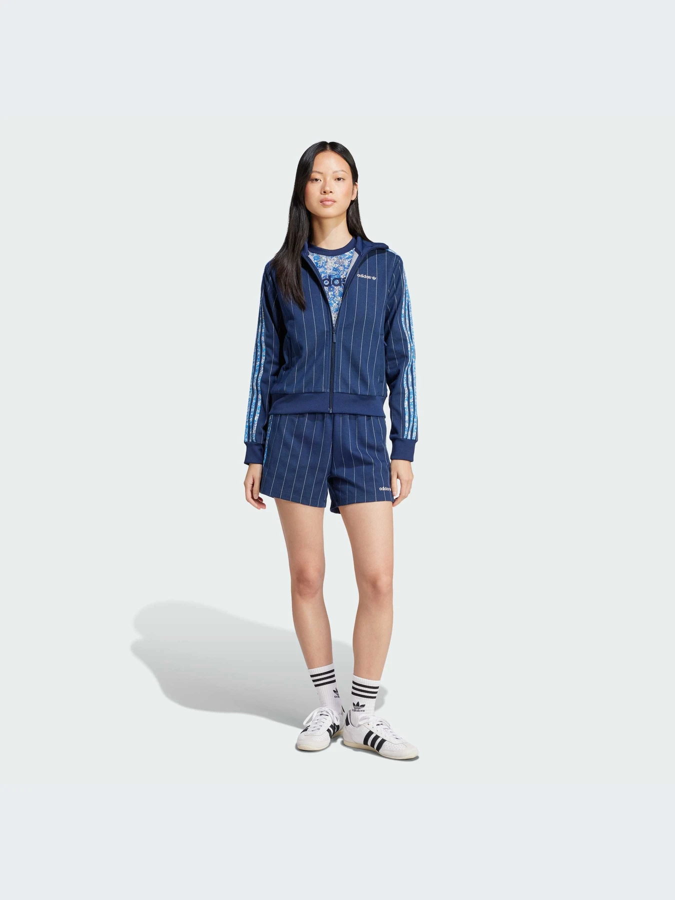 Худи и свитшоты Adidas модель JC5306-KZ Худи и свитшоты Adidas модель JC5306-KZ Фото