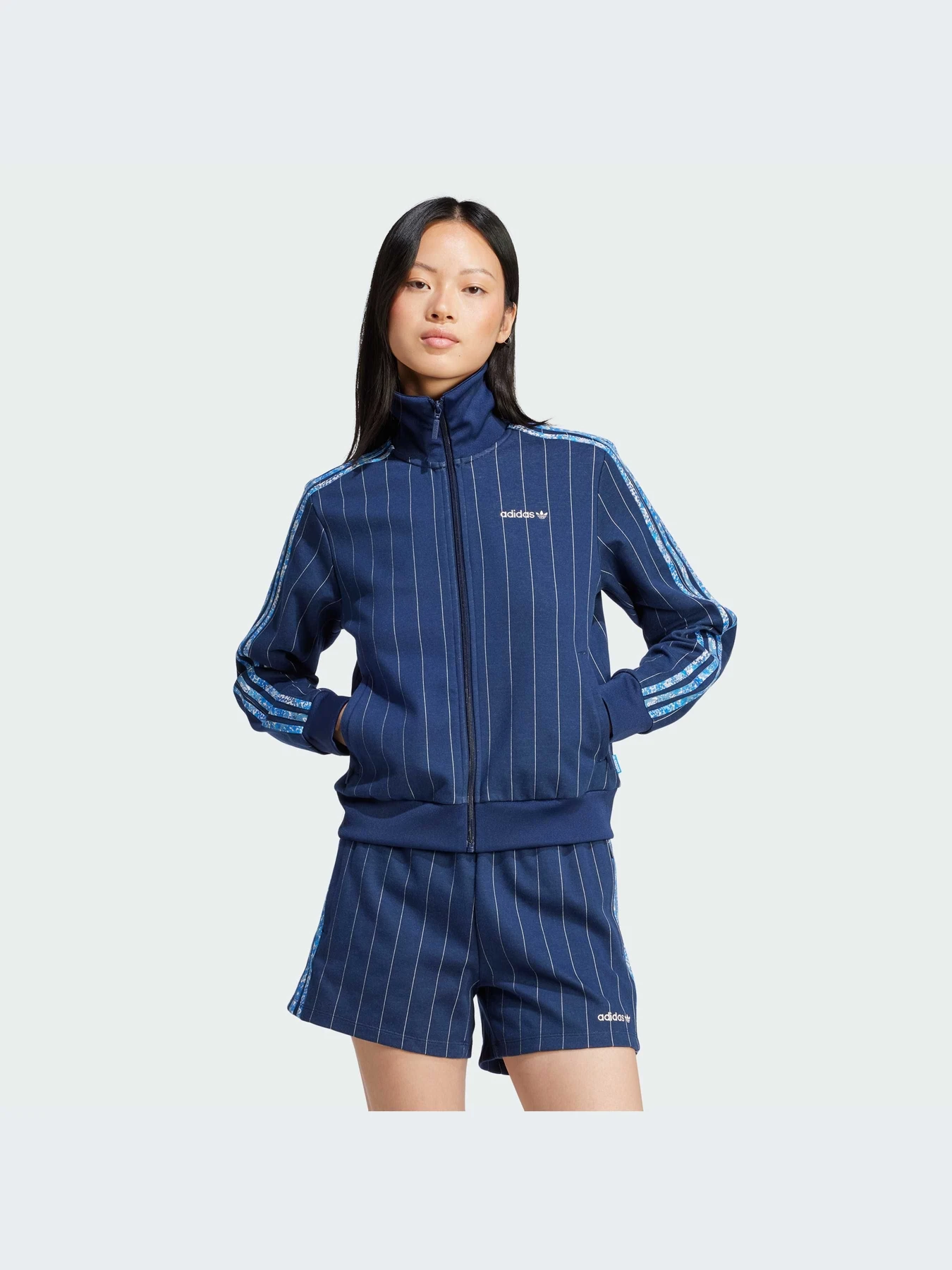 Худи и свитшоты Adidas модель JC5306-KZ Худи и свитшоты Adidas модель JC5306-KZ Фото