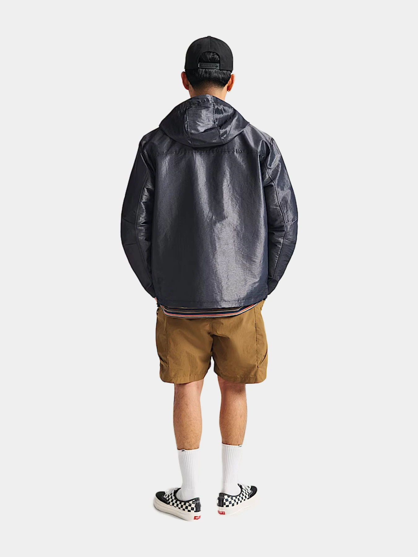Куртки и дубленки Vans модель VN000KTABLK1 Куртки и дубленки Vans модель VN000KTABLK1 Фото