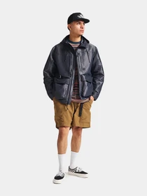 Куртки и дубленки Vans модель VN000KTABLK1 Фото