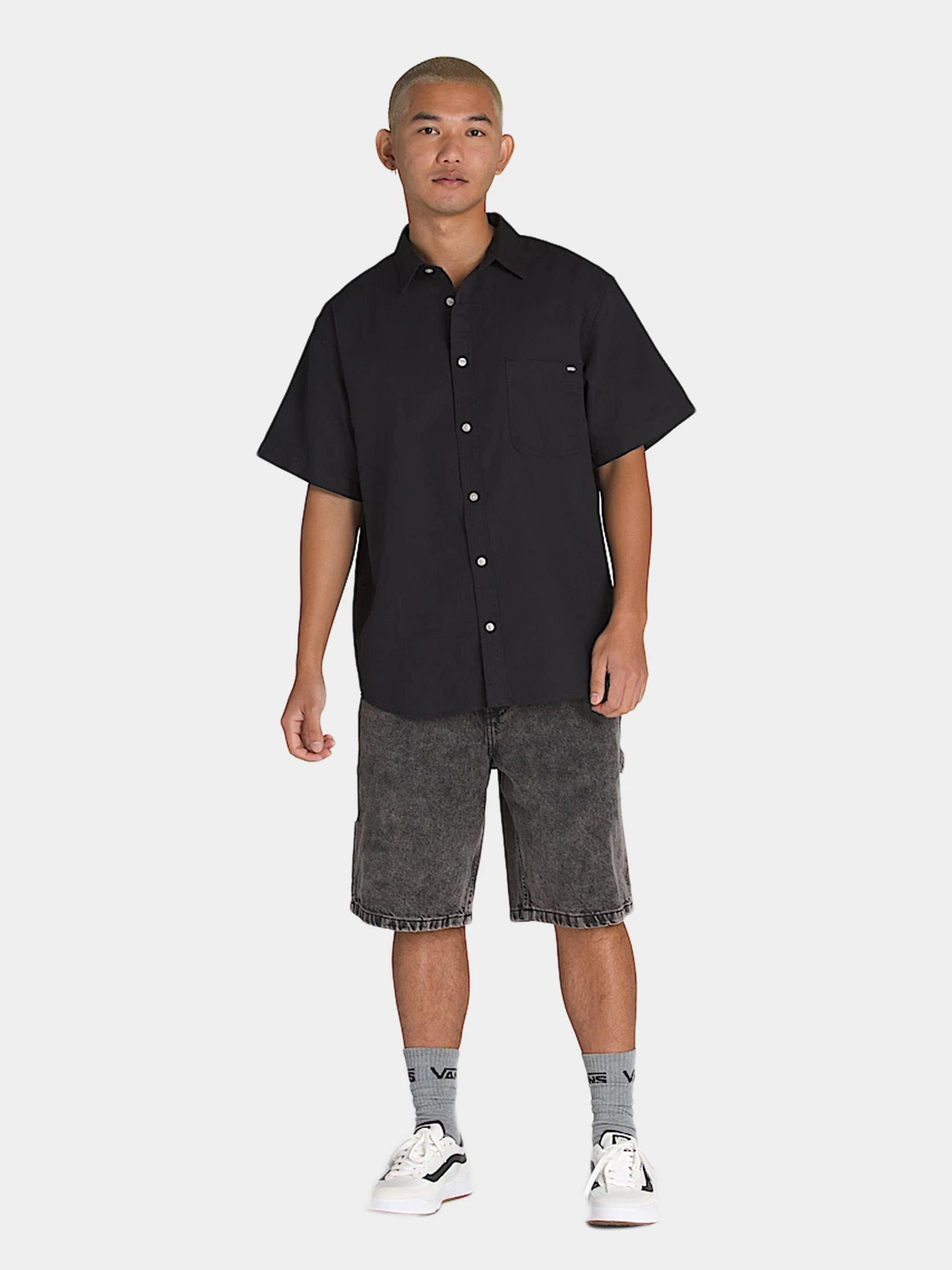 Рубашки Vans модель VN000M13BLK1 Рубашки Vans модель VN000M13BLK1 Фото