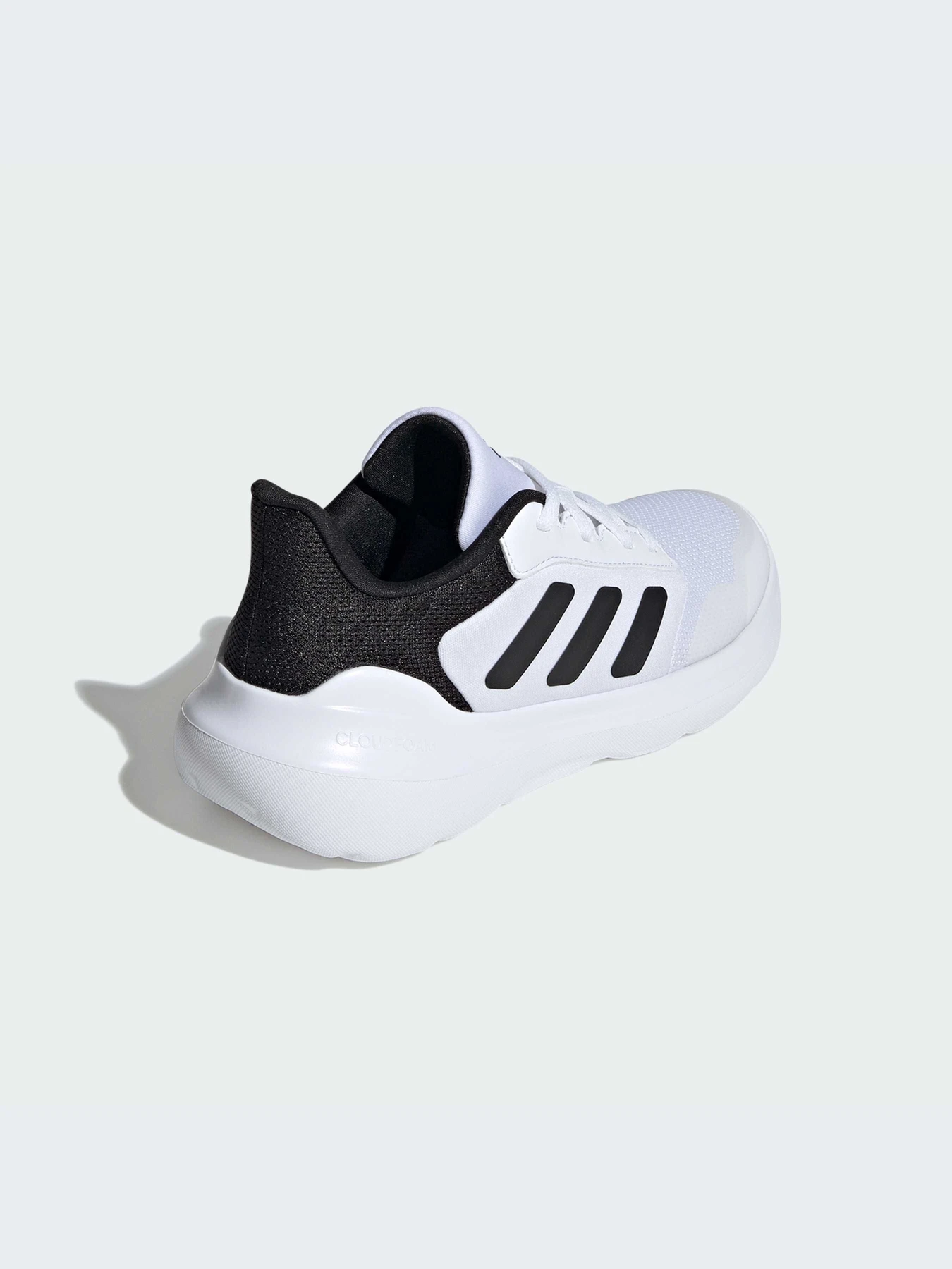Кроссовки Adidas модель IE3541-KZ Кроссовки Adidas модель IE3541-KZ Фото