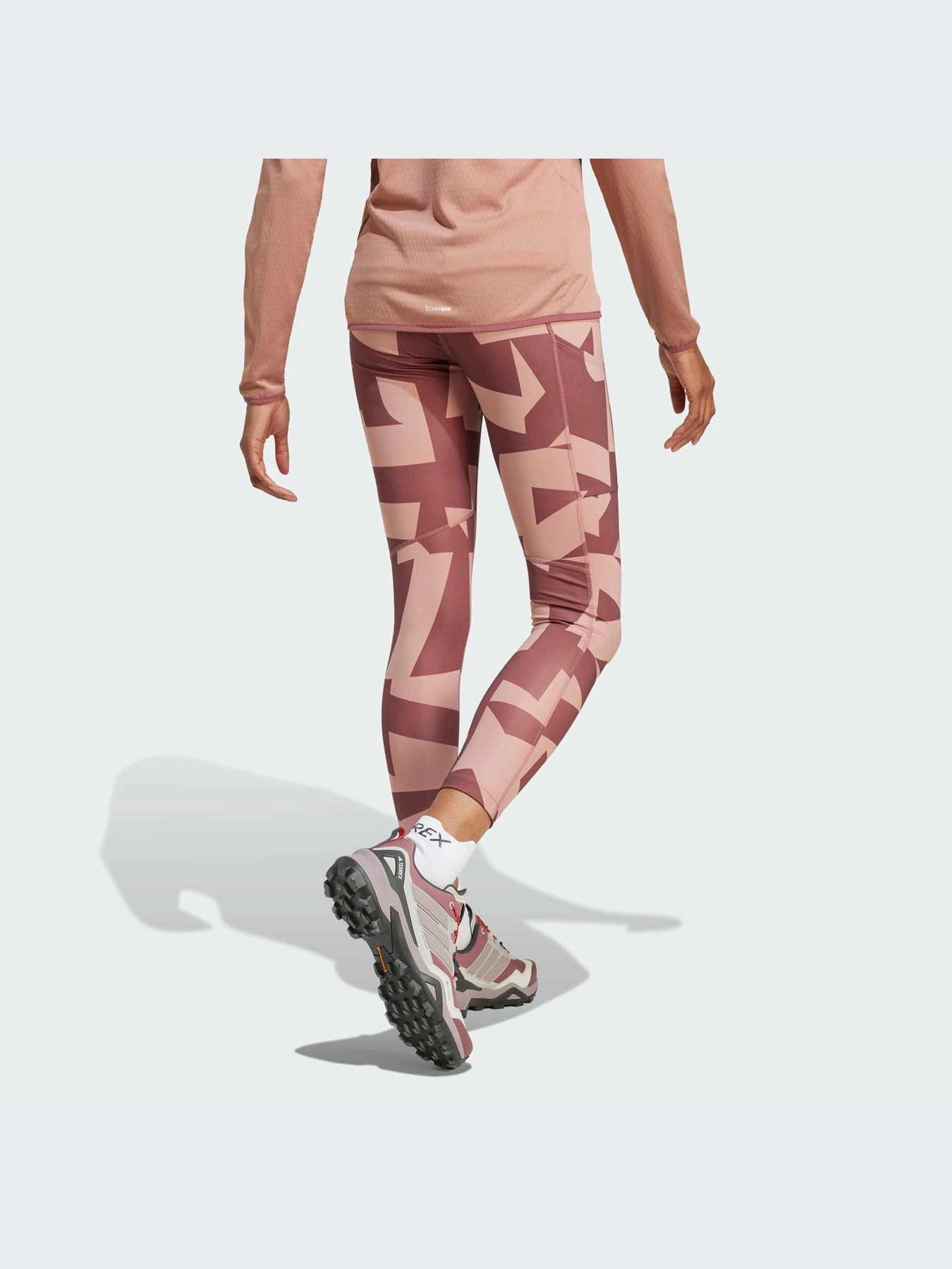 Брюки Adidas модель JE9424-KZ Брюки Adidas модель JE9424-KZ Фото