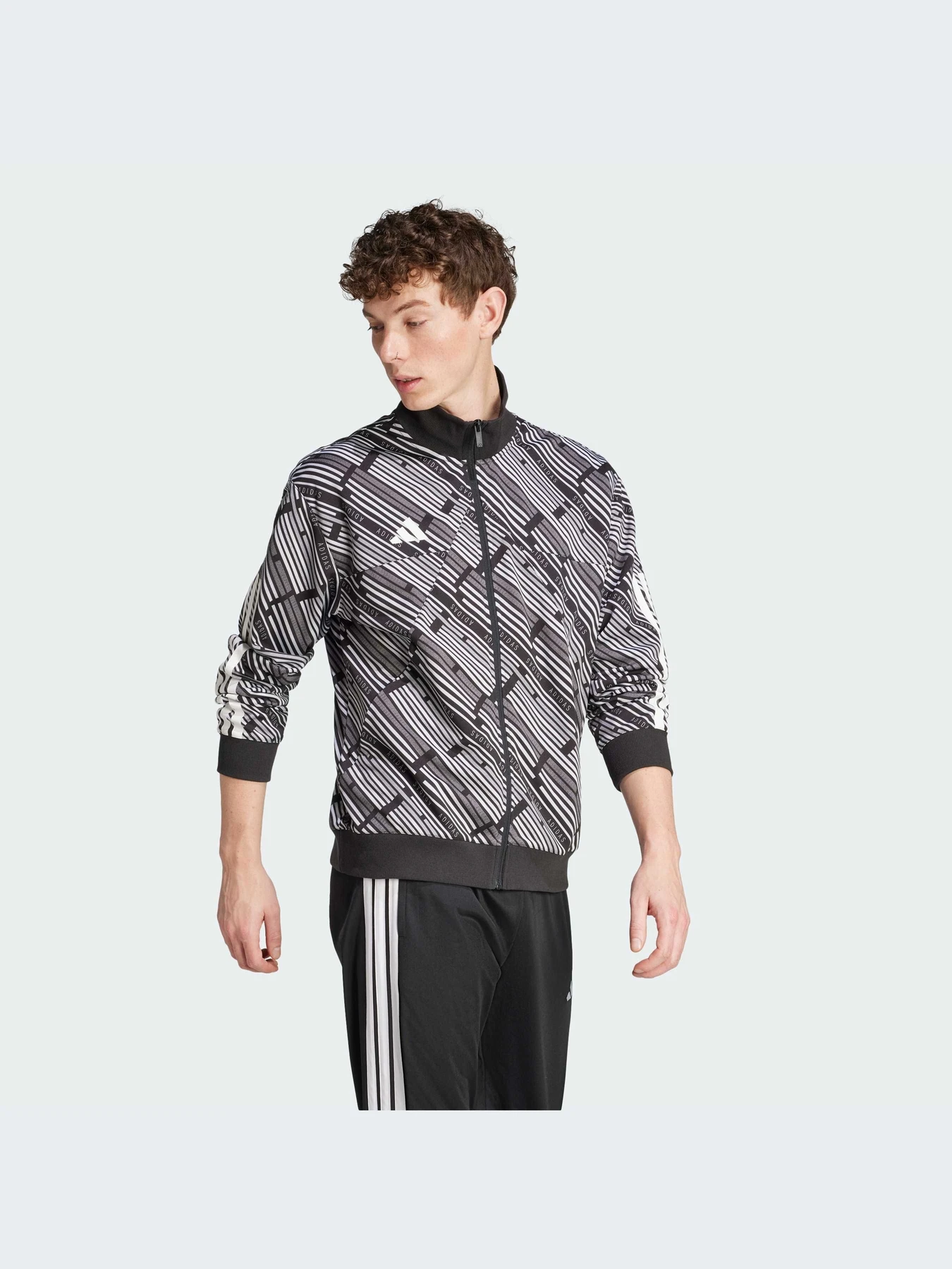 Спортивная одежда Adidas Tiro модель JZ8467-KZ Спортивная одежда Adidas Tiro модель JZ8467-KZ Фото
