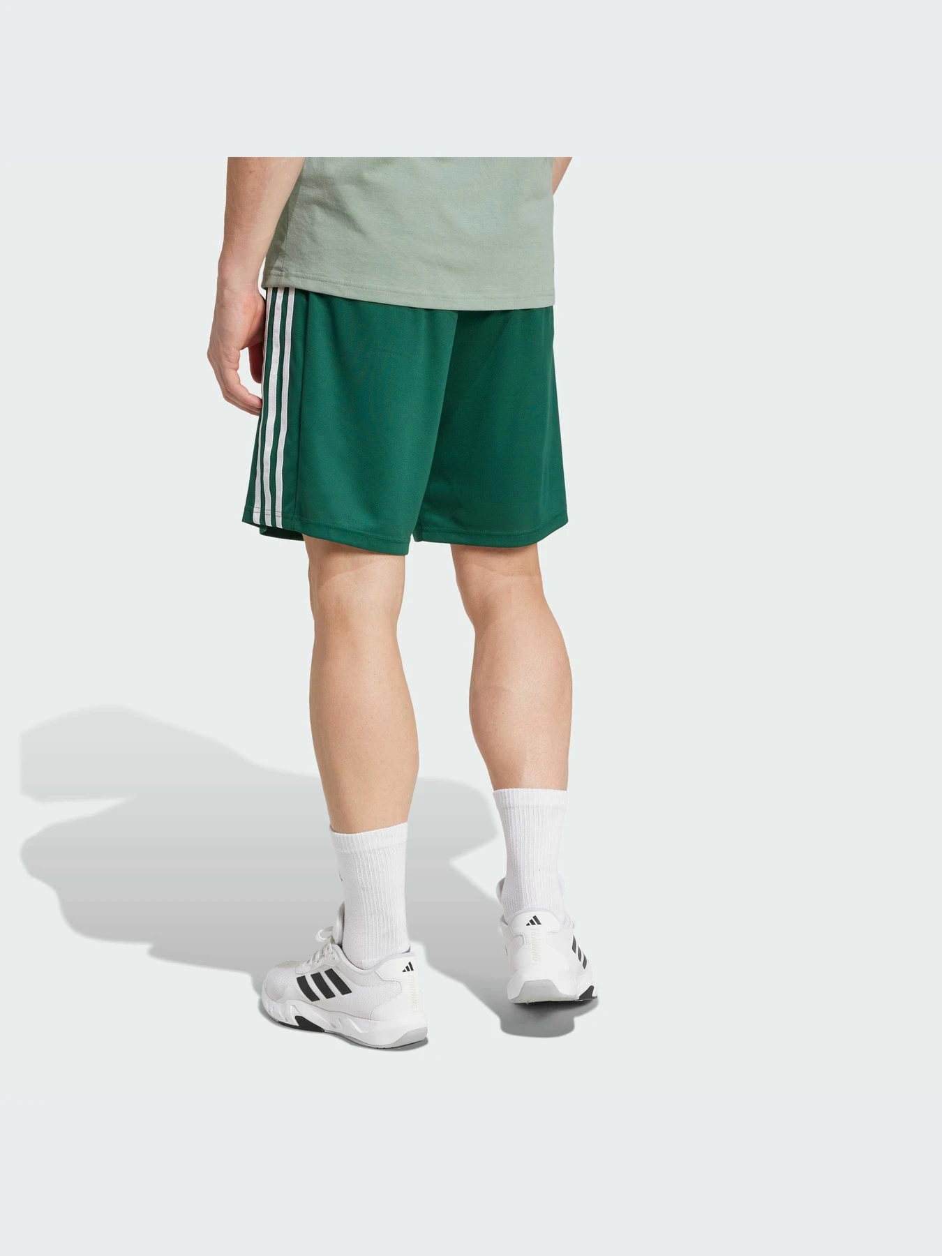 Шорты Adidas модель JC8346-KZ Шорты Adidas модель JC8346-KZ Фото