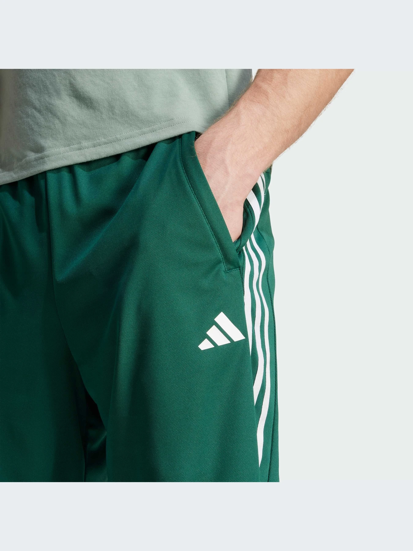 Шорты Adidas модель JC8346-KZ Шорты Adidas модель JC8346-KZ Фото